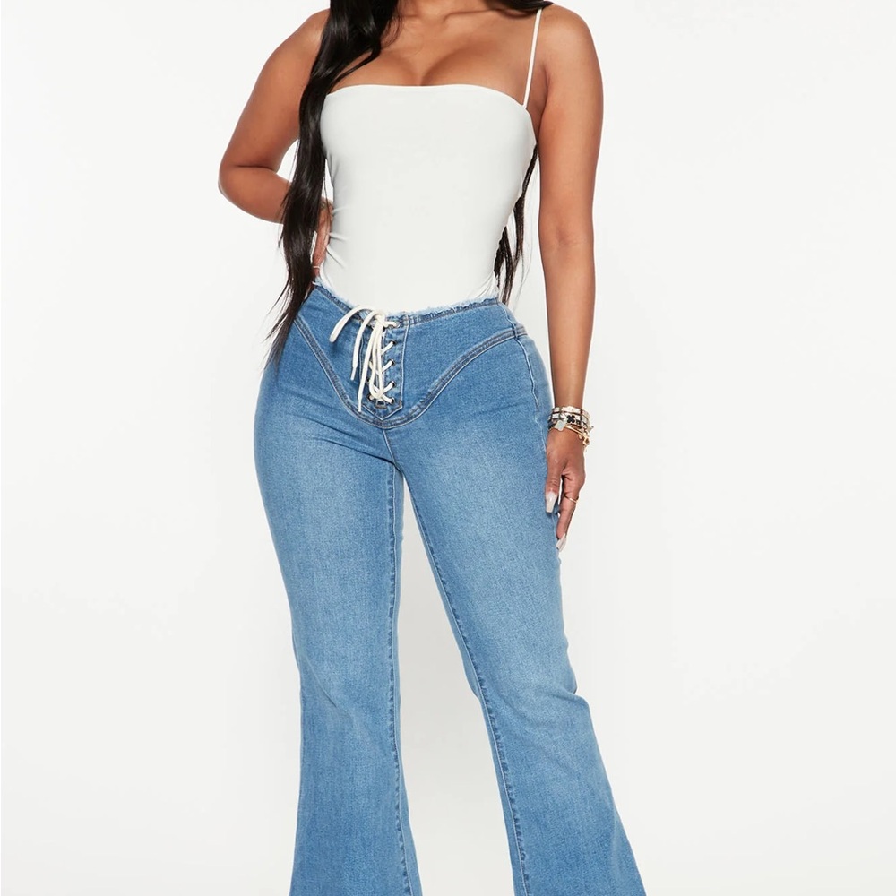 Fashion Nova Flare Jeans SIZE 7